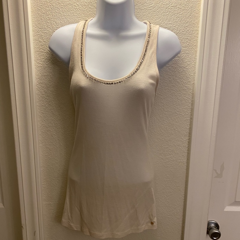 Guess top